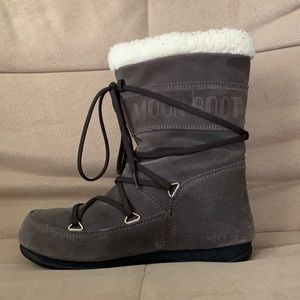 Genuine Tecnica Moon Boots 🔥